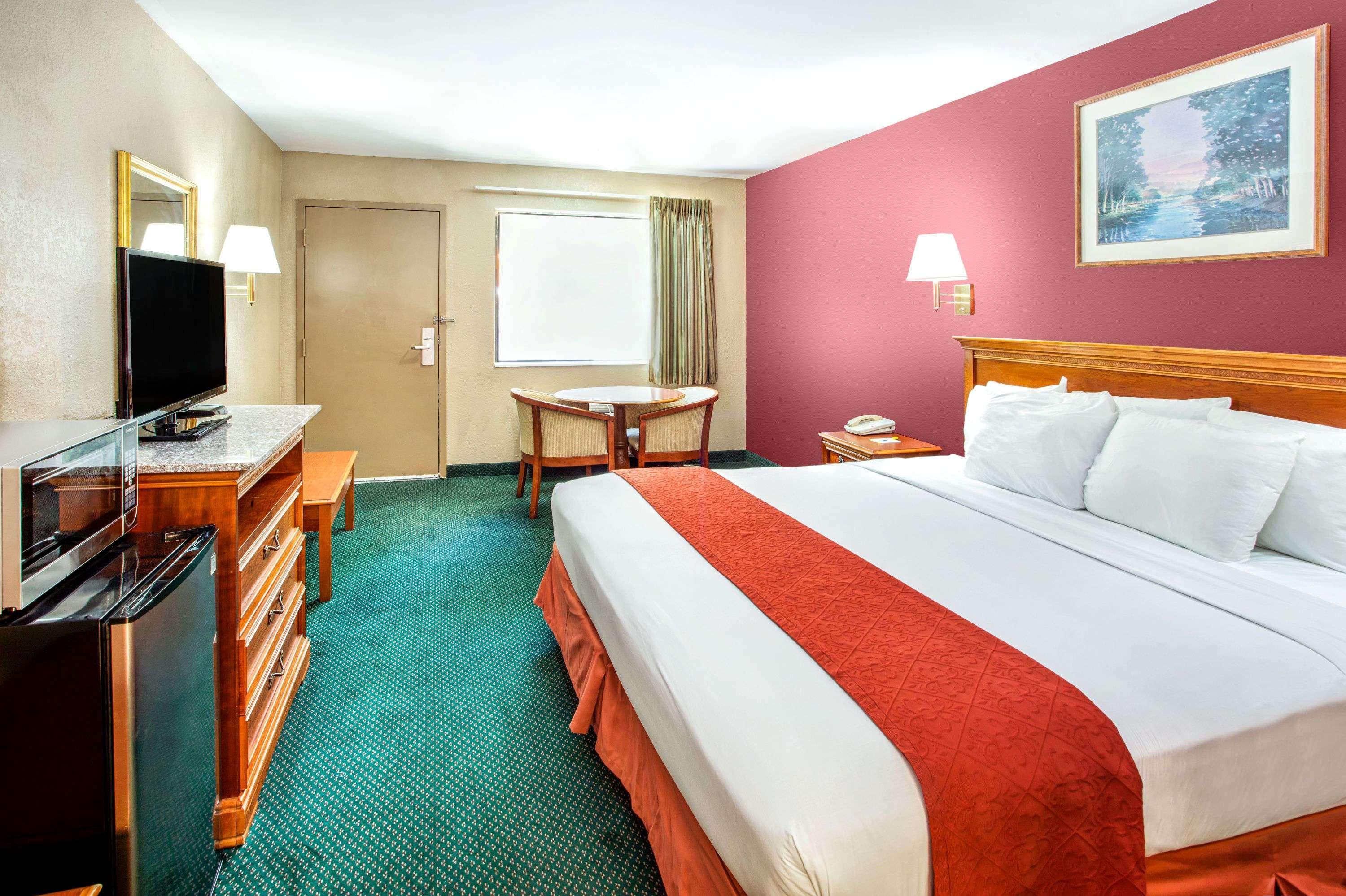 Days Inn By Wyndham Kennesaw Ngoại thất bức ảnh